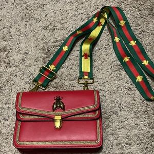 Used Once! Adorable Bee Bag - REPLICA!!